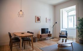 FLH Praça Comércio Wood Design Flat